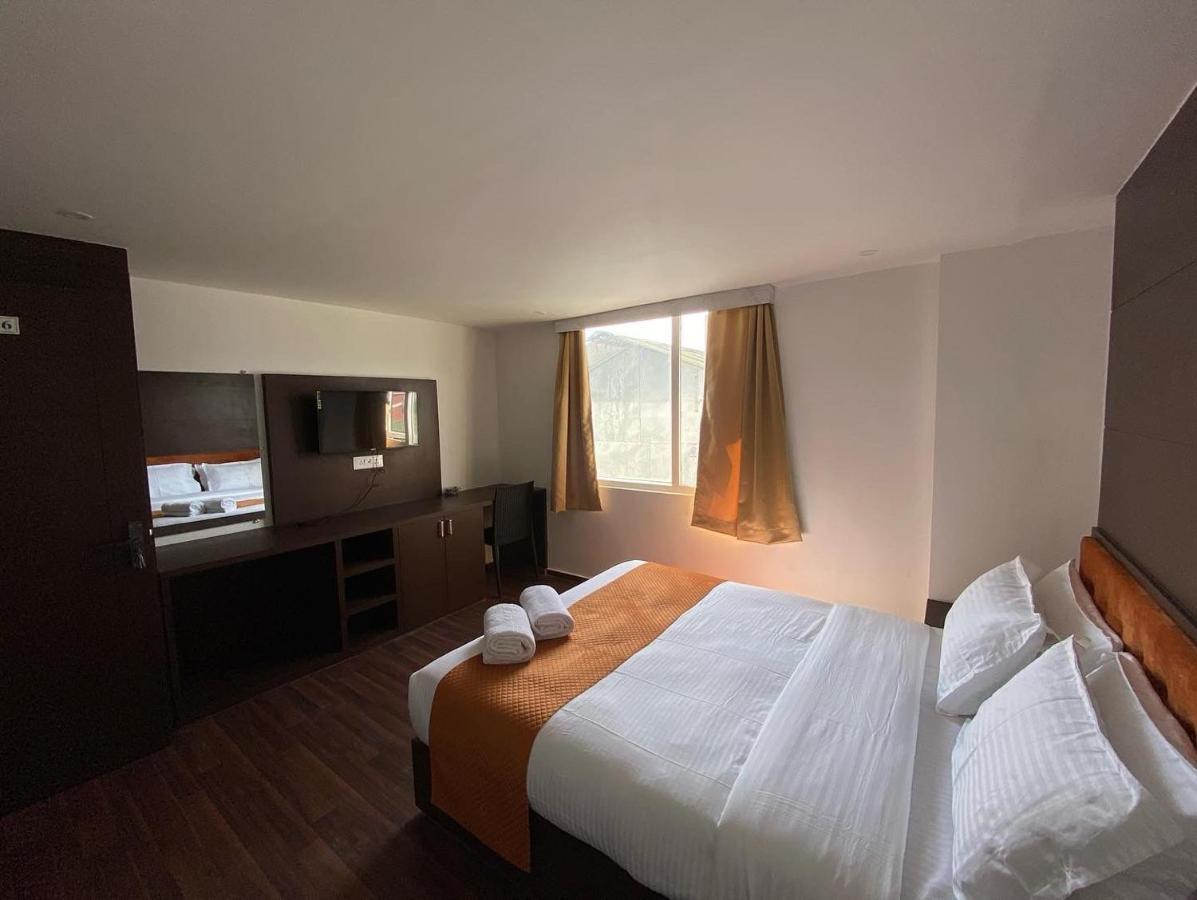 9 Atop Hotel Gangtok Exterior photo